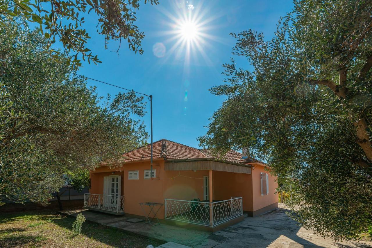 Apartments With A Parking Space Bibinje, Zadar - 12270 Exterior foto